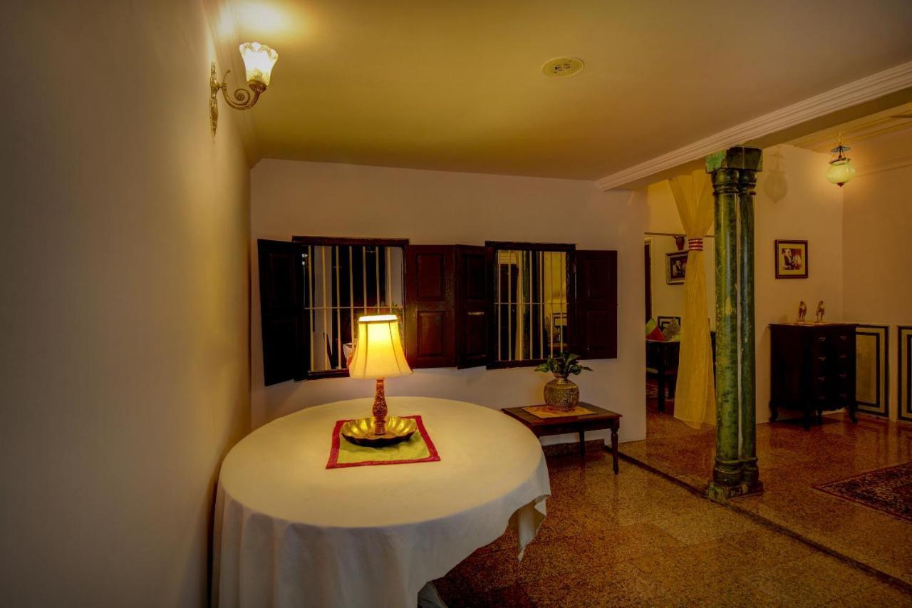 The Umaid Vilas Royal Heritage Haveli Jaipur Exterior photo